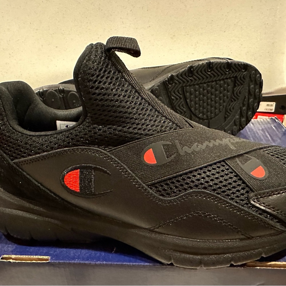 Champion Juke Boys Black Sneakers Size 5.5